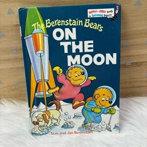 The Berenstain Bears Vintage 1985 Hardcover Beginner Book On The Moon *Some Wear